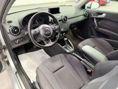 Audi A1 1.4 TFSI S tronic 119g Ambition (13)