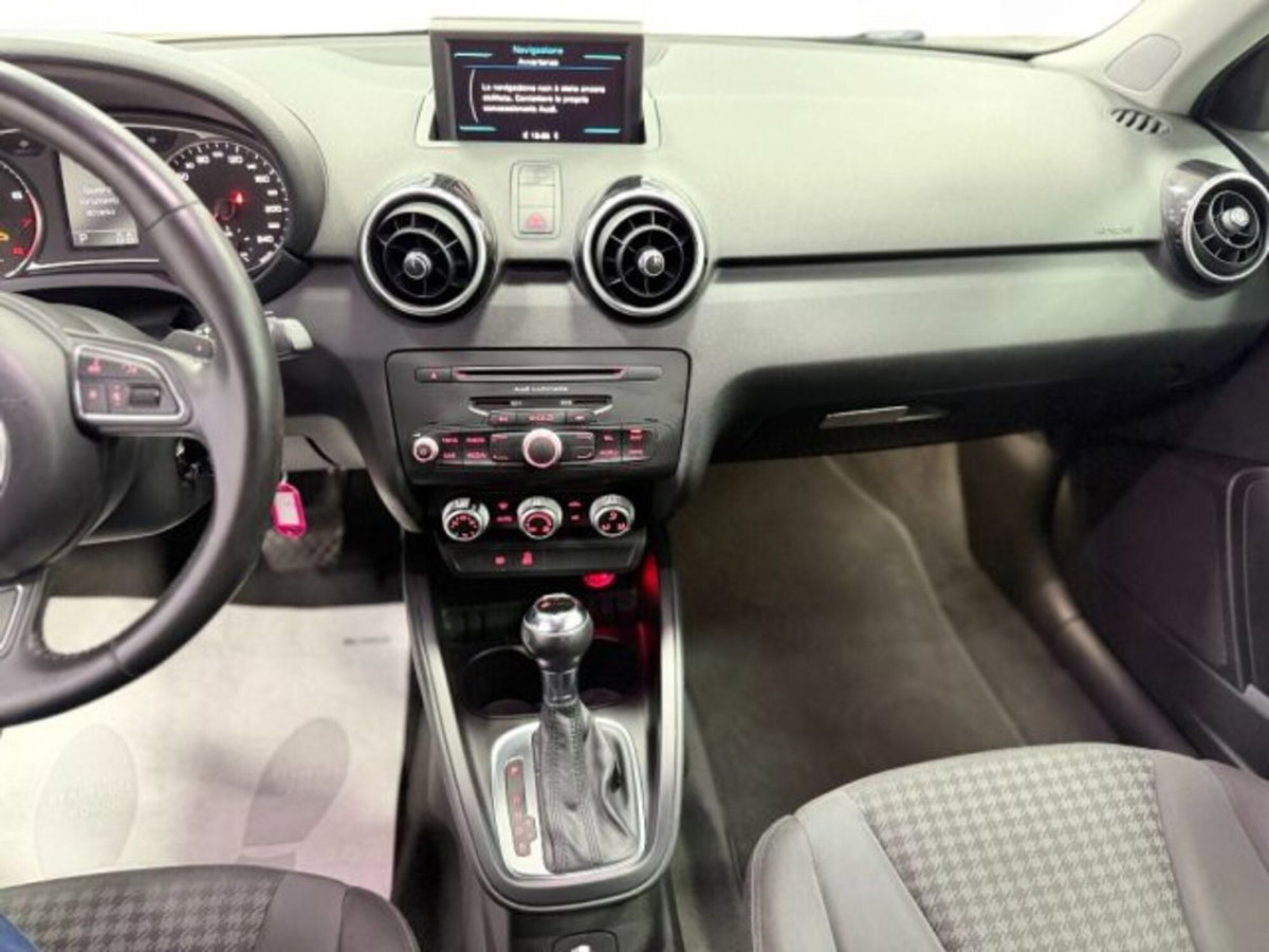 Audi A1 1.4 TFSI S tronic 119g Ambition (15)