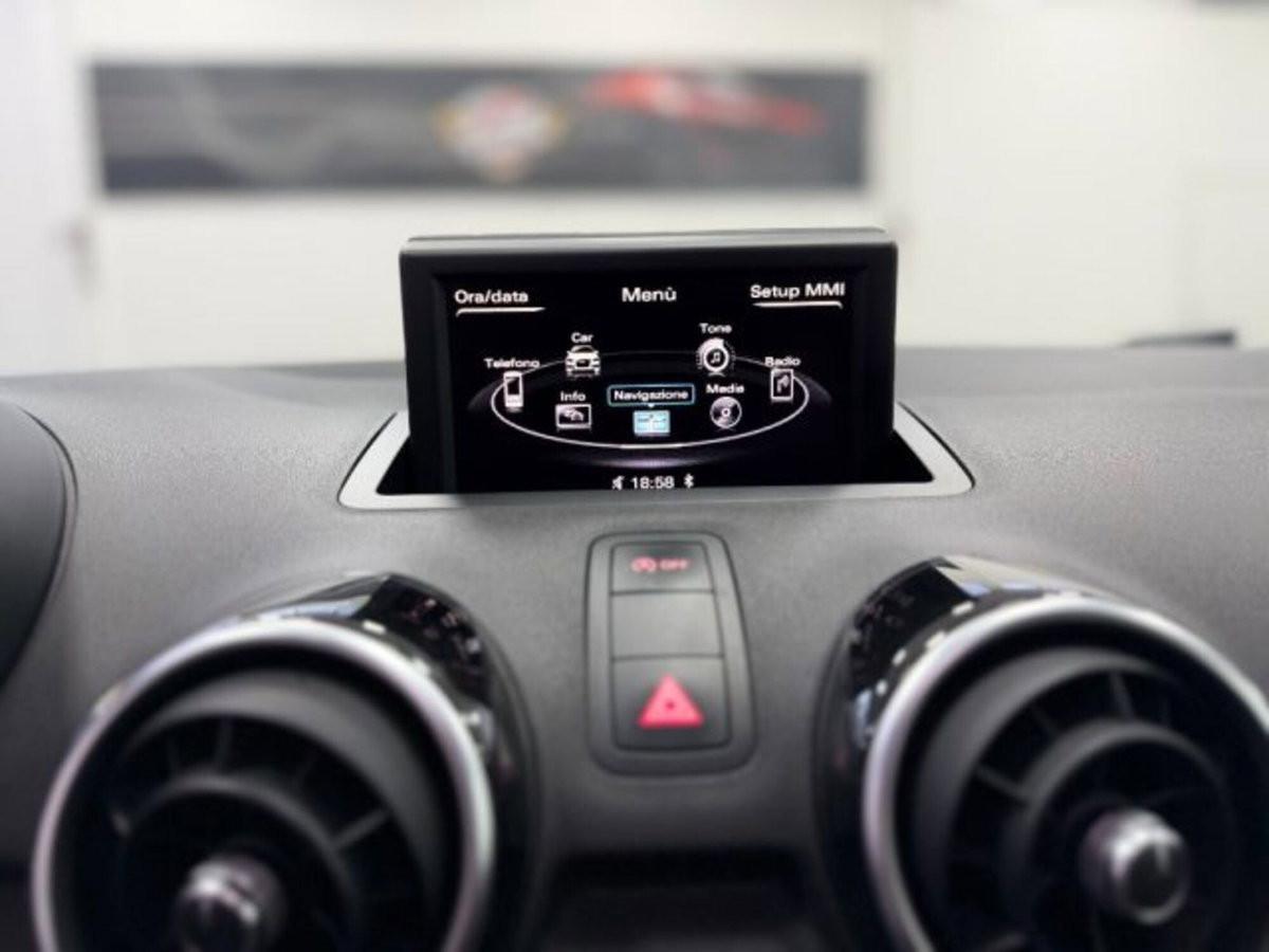 Audi A1 1.4 TFSI S tronic 119g Ambition (16)