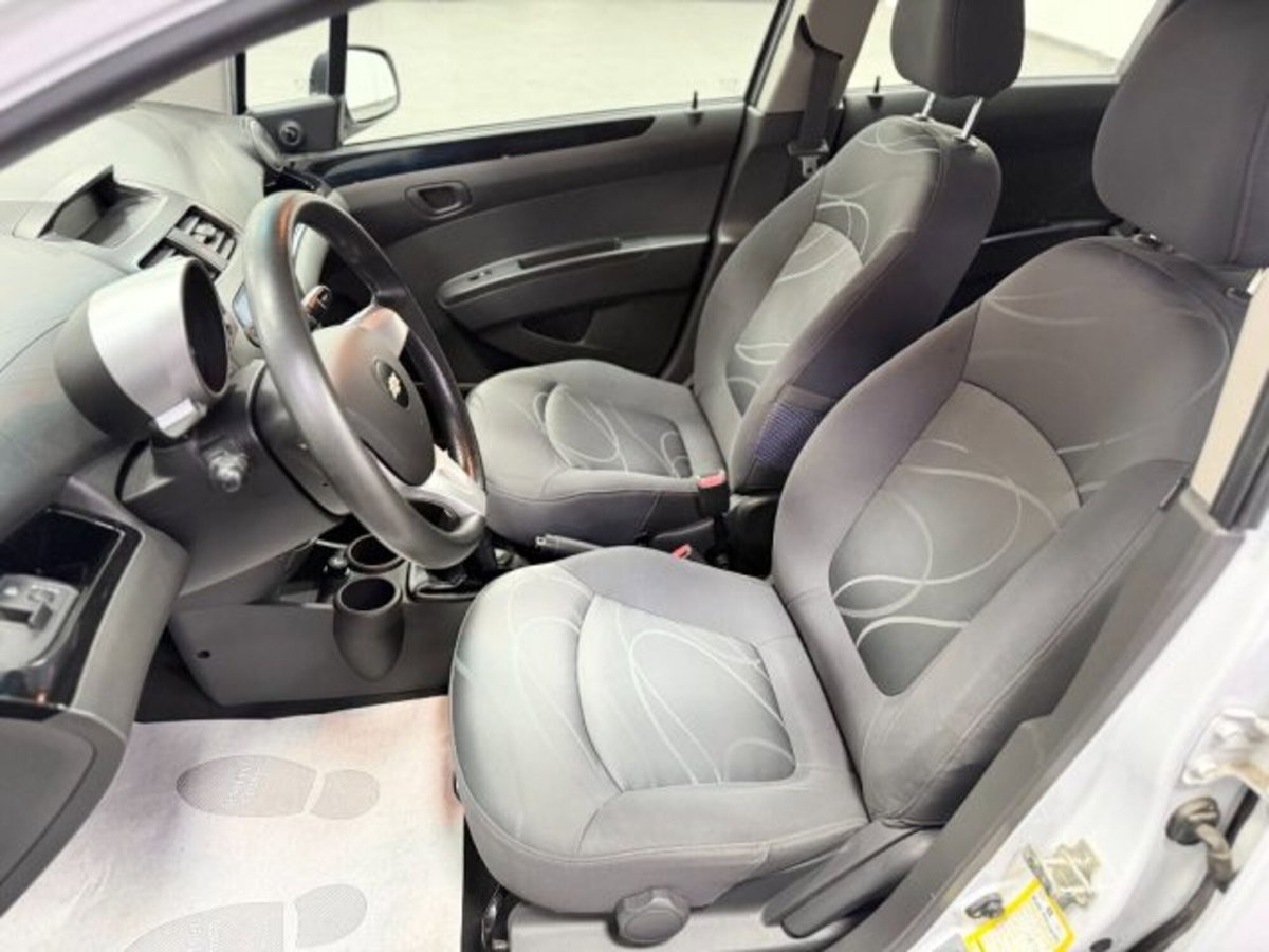 Chevrolet Spark 1.0 LS (16)