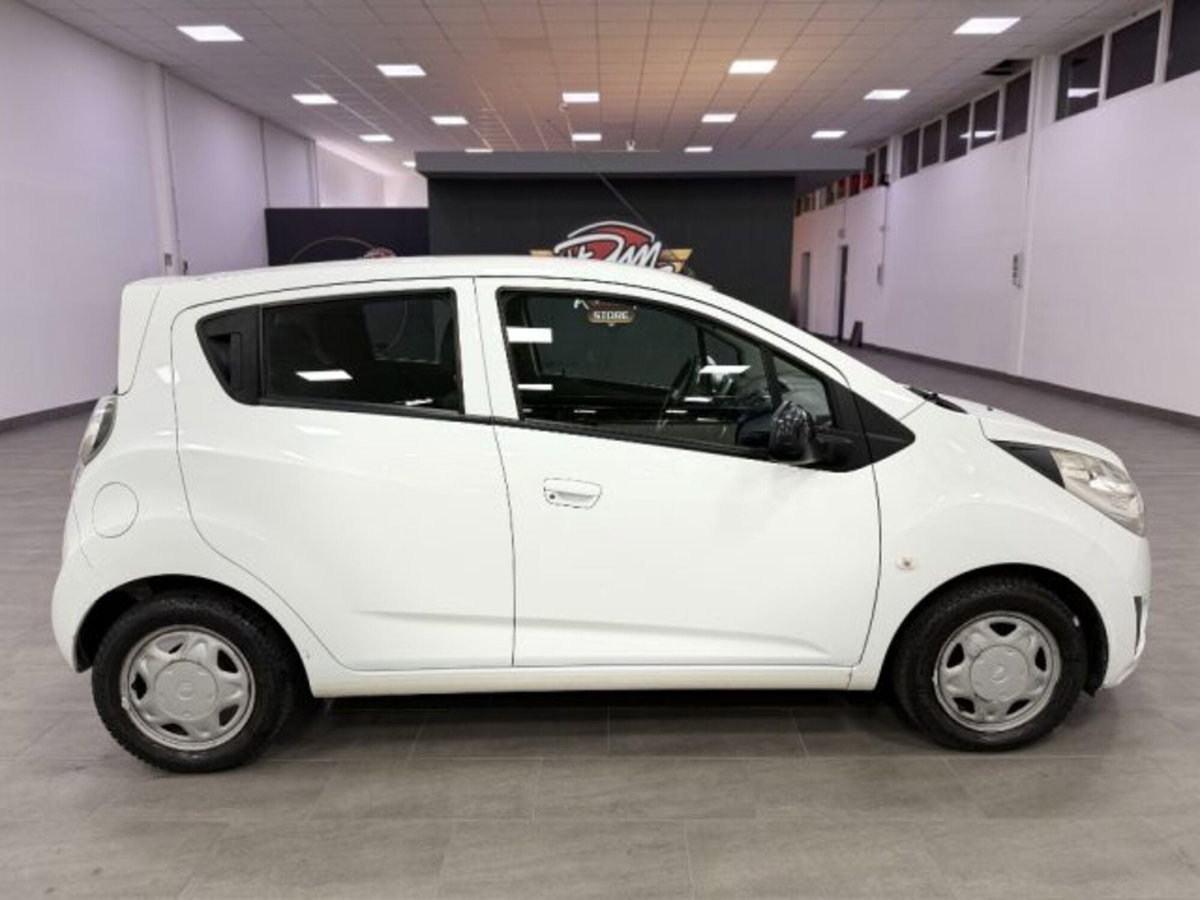 Chevrolet Spark 1.0 LS (5)