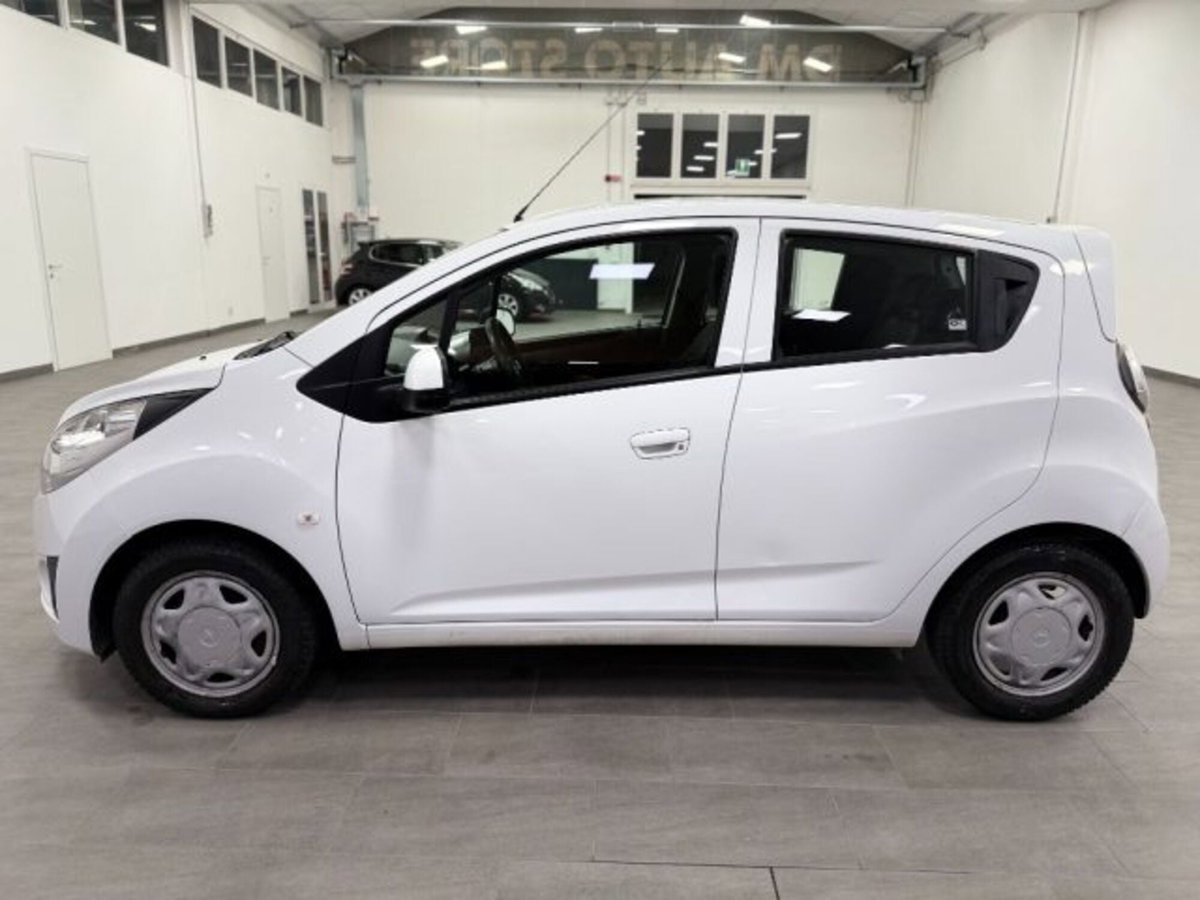 Chevrolet Spark 1.0 LS (9)