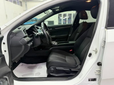 Honda Civic 1.0T 5 porte Executive Premium CVT (11)
