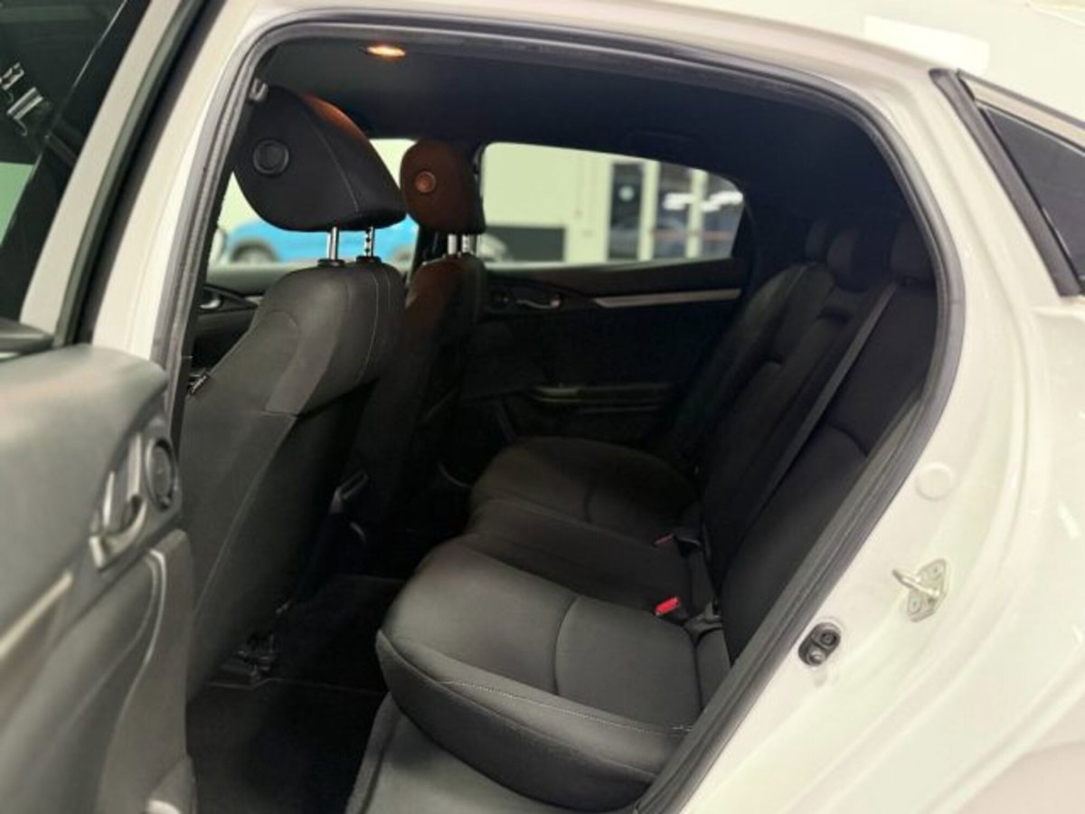Honda Civic 1.0T 5 porte Executive Premium CVT (12)