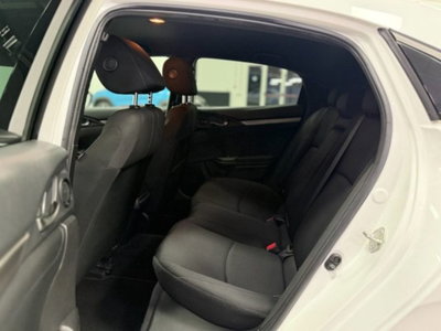 Honda Civic 1.0T 5 porte Executive Premium CVT (12)