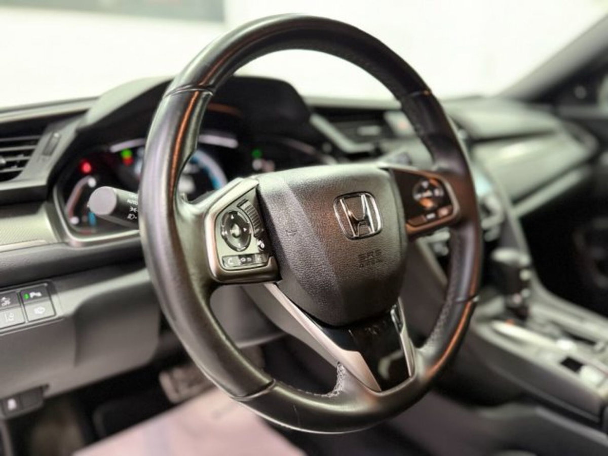 Honda Civic 1.0T 5 porte Executive Premium CVT (16)