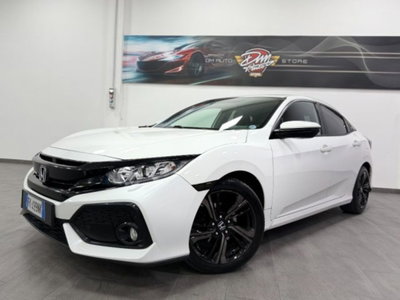 Honda Civic 1.0T 5 porte Executive Premium CVT (2)