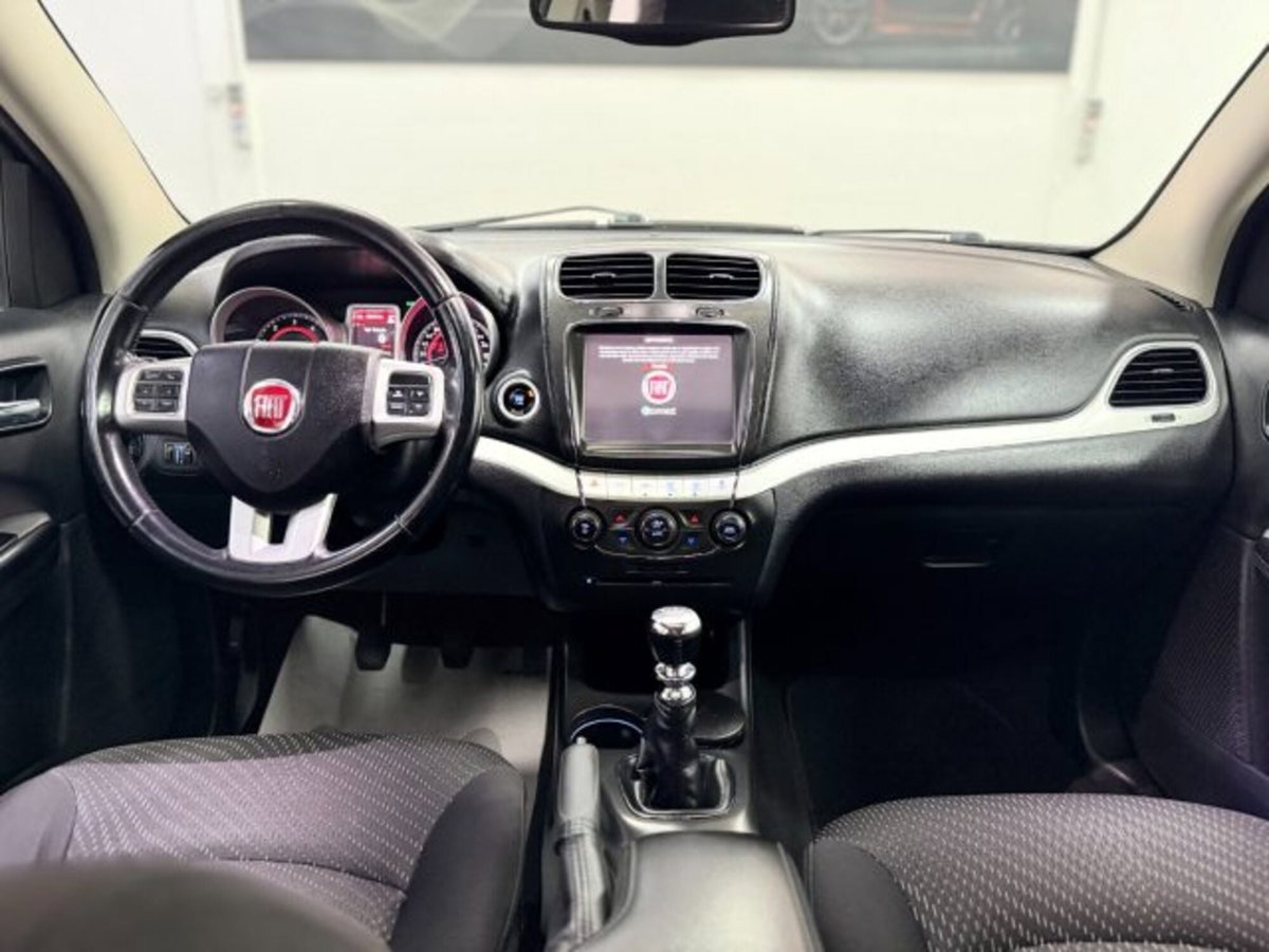 Fiat Freemont 2.0 Multijet 170 CV Cross (16)