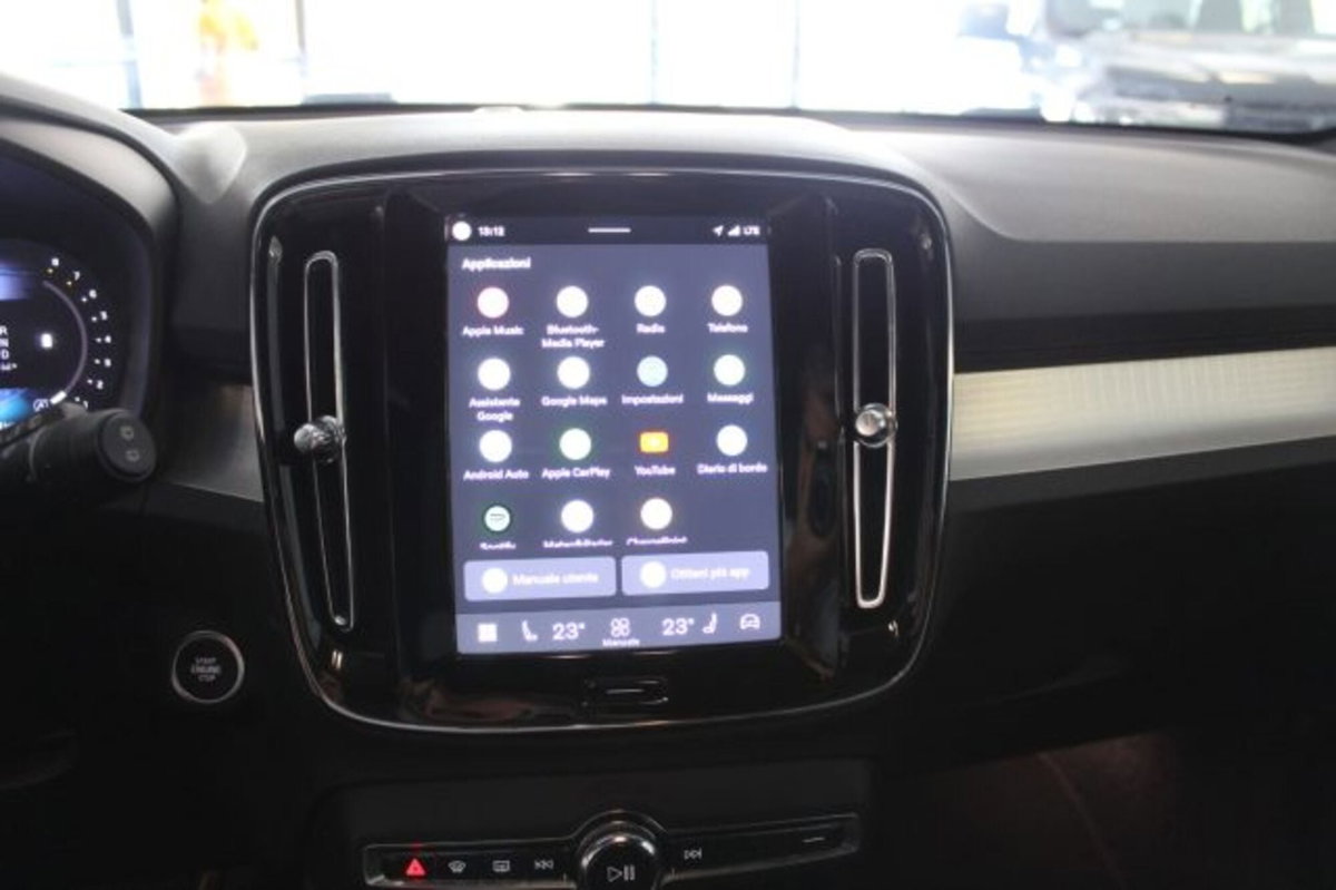 Volvo XC40 2.0 b3 Core auto (10)