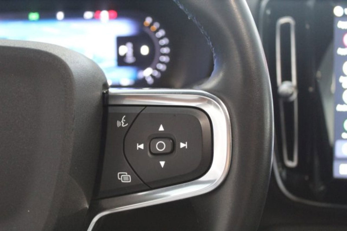 Volvo XC40 2.0 b3 Core auto (11)