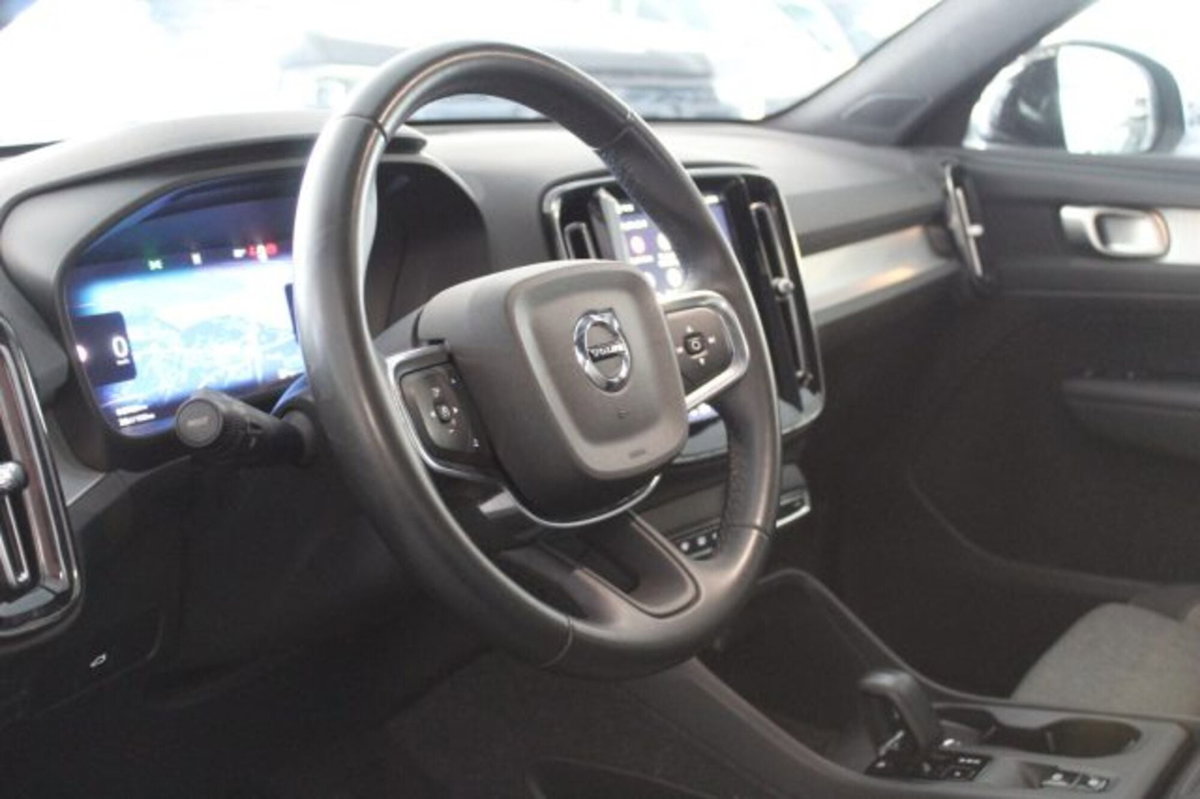 Volvo XC40 2.0 b3 Core auto (15)