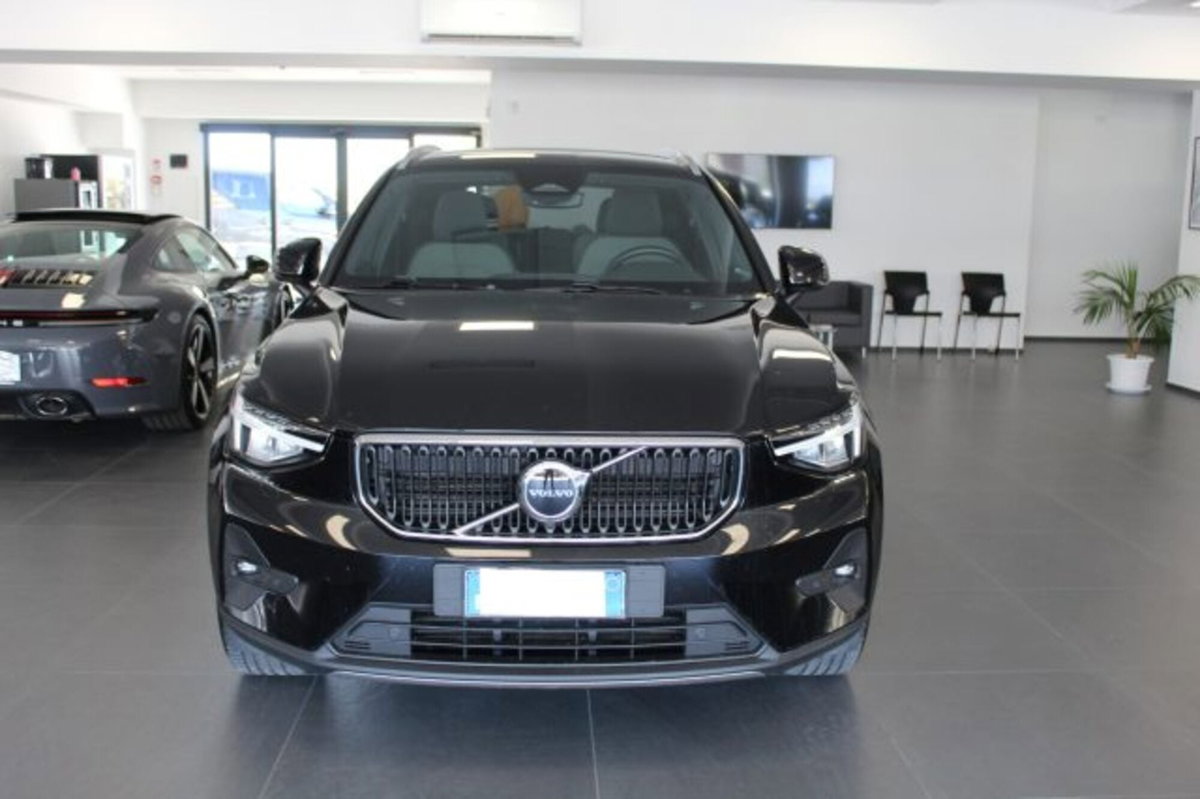 Volvo XC40 2.0 b3 Core auto (7)
