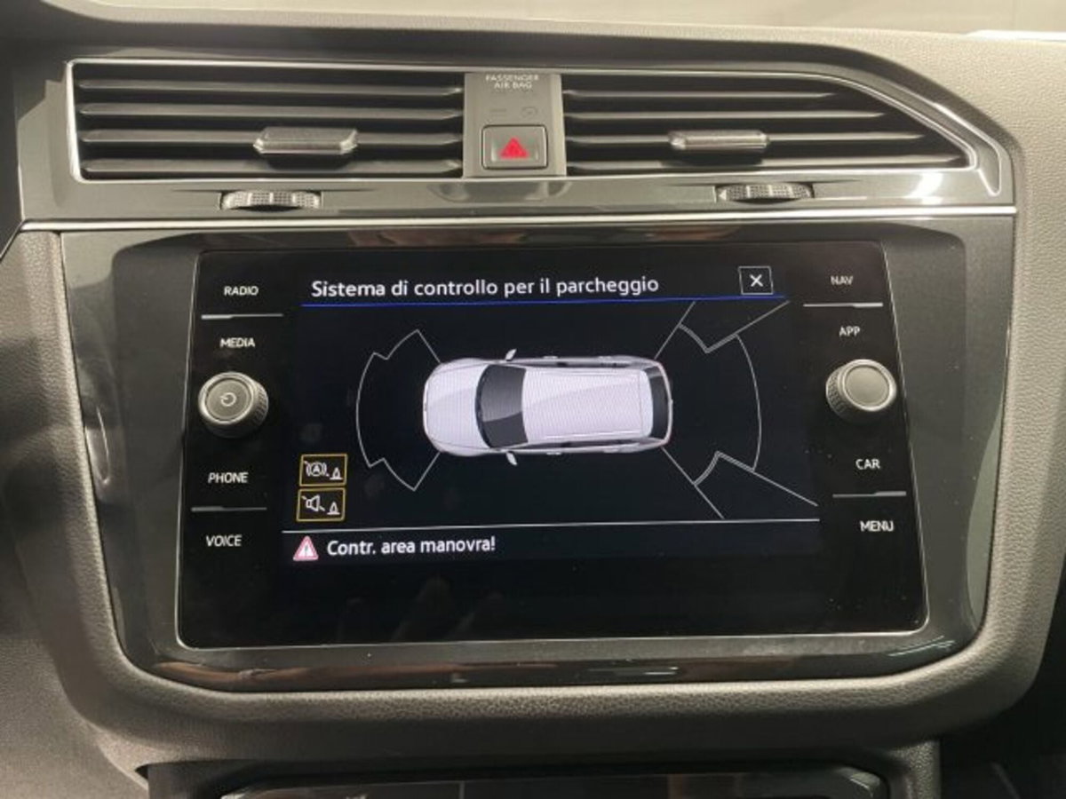 Volkswagen Tiguan Allspace 2.0 TDI 200 CV SCR DSG 4MOTION R-Line (11)
