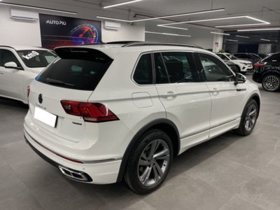 Volkswagen Tiguan Allspace 2.0 TDI 200 CV SCR DSG 4MOTION R-Line (13)