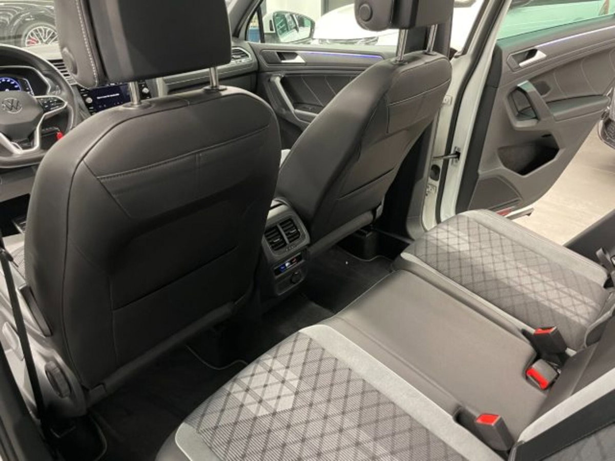 Volkswagen Tiguan Allspace 2.0 TDI 200 CV SCR DSG 4MOTION R-Line (15)