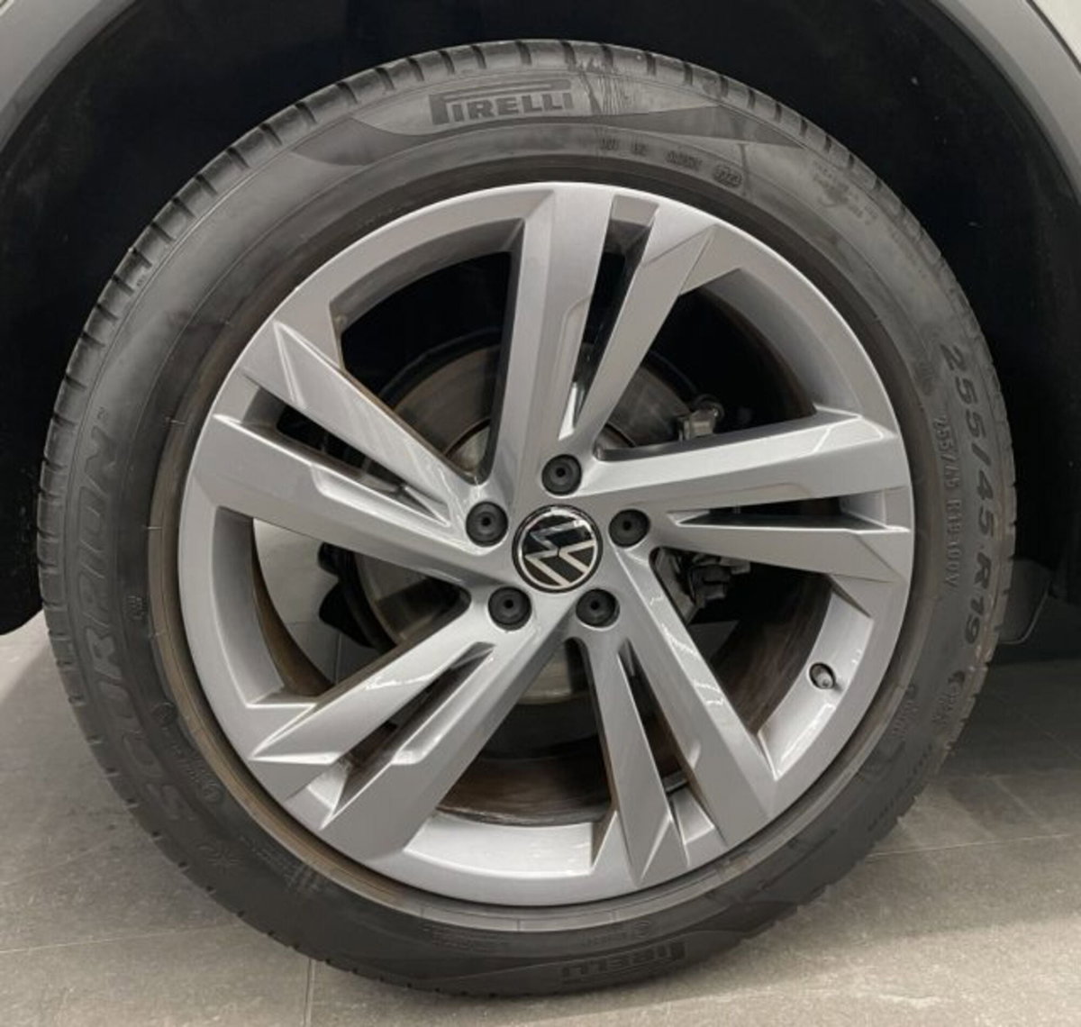Volkswagen Tiguan Allspace 2.0 TDI 200 CV SCR DSG 4MOTION R-Line (16)