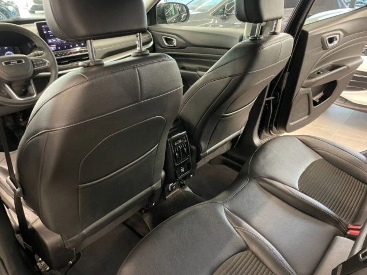 Jeep Compass 1.6 Multijet II 2WD Limited (10)