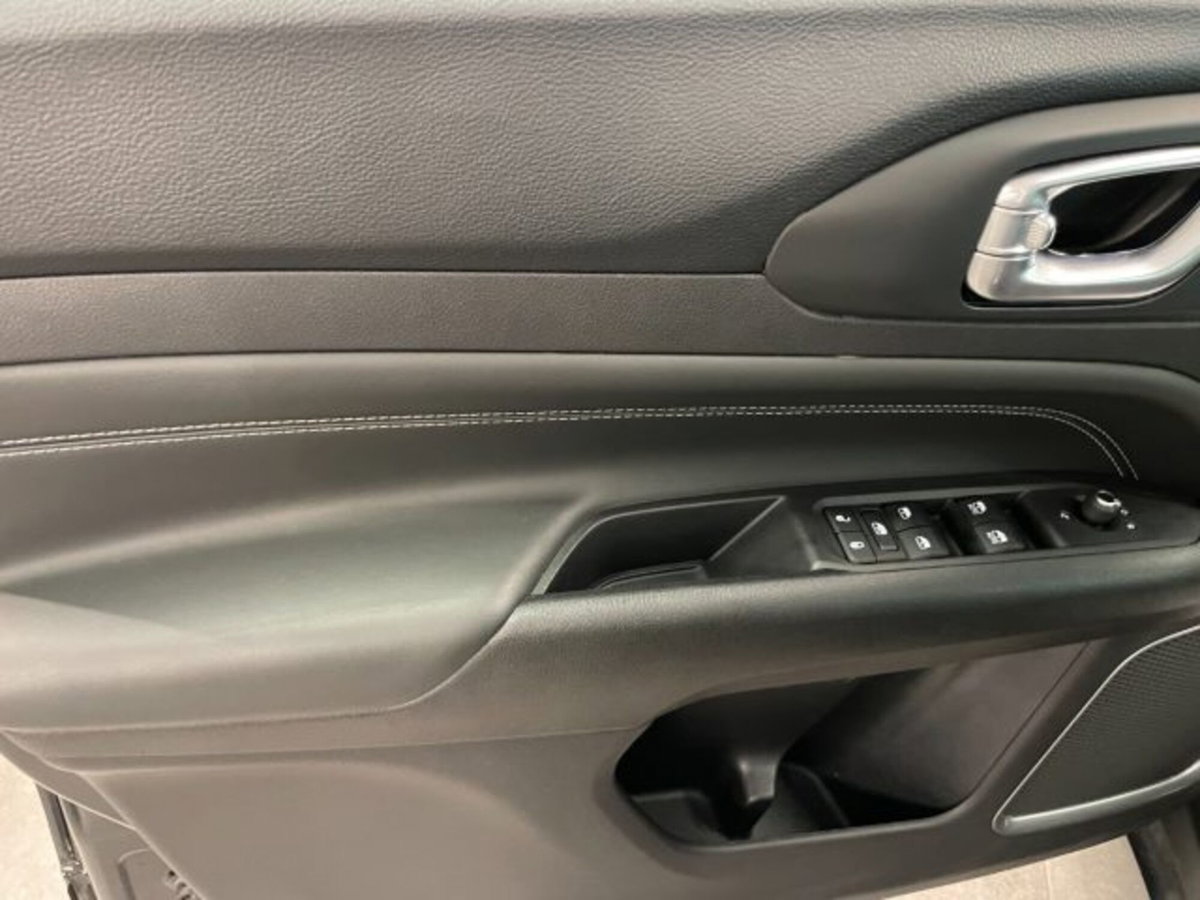 Jeep Compass 1.6 Multijet II 2WD Limited (9)