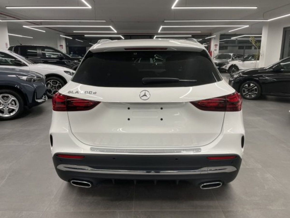Mercedes-Benz GLA SUV 200 d AMG Line Premium Plus auto (14)