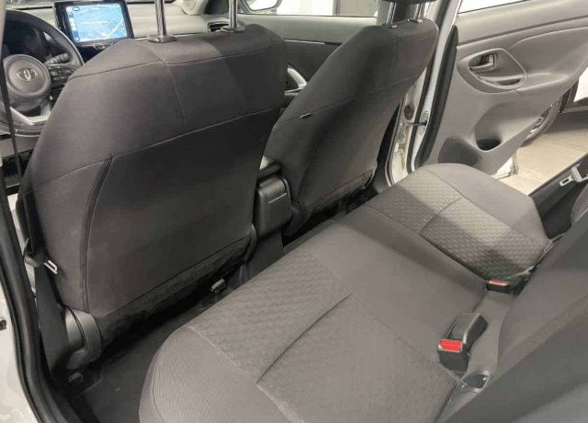 Toyota Yaris Cross 1.5 Hybrid 5p. E-CVT Active (16)
