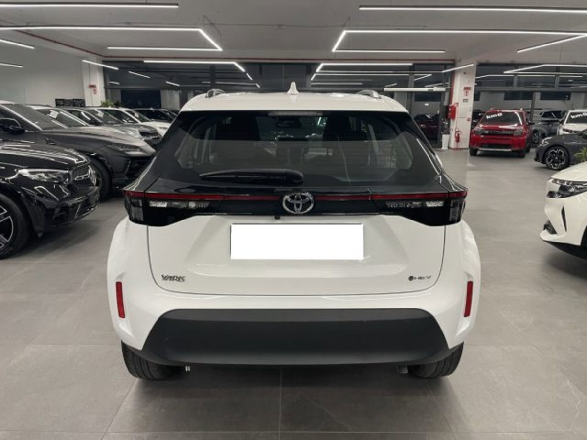 Toyota Yaris Cross 1.5 Hybrid 5p. E-CVT Active (4)