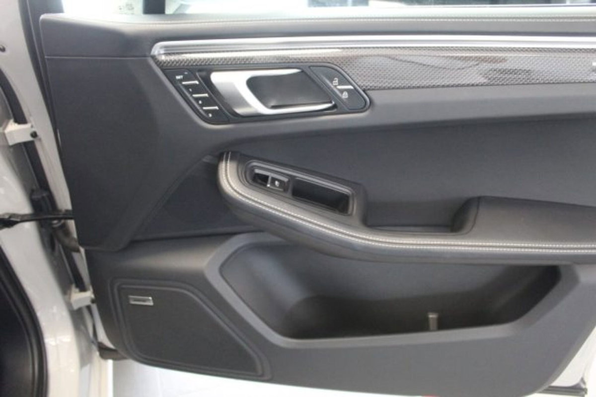 Porsche Macan 2.0 265cv pdk (18)