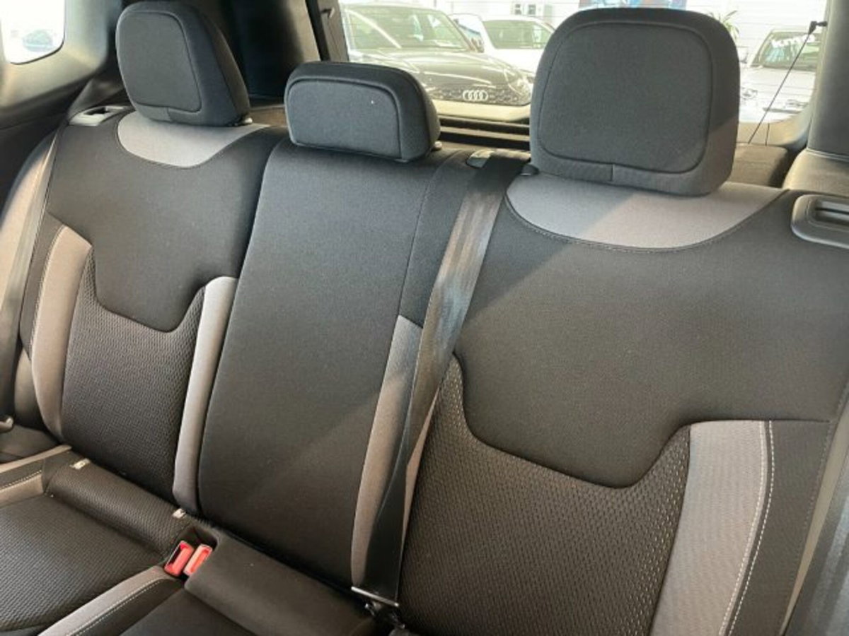 Jeep Renegade 1.6 Mjt 130 CV Limited (14)