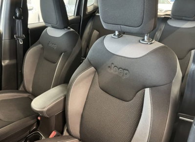 Jeep Renegade 1.6 Mjt 130 CV Limited (9)