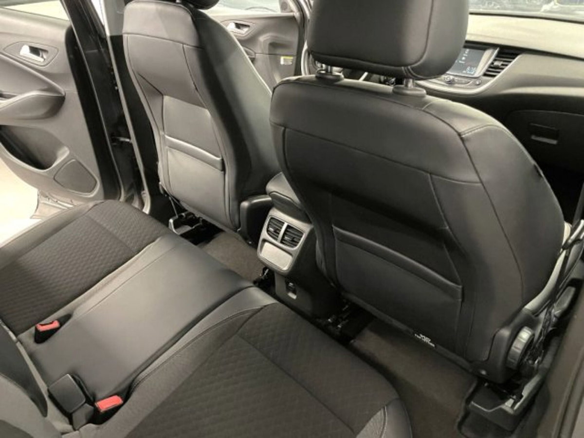 Opel Grandland X 1.5 diesel Ecotec Start&Stop aut. Design Line (8)