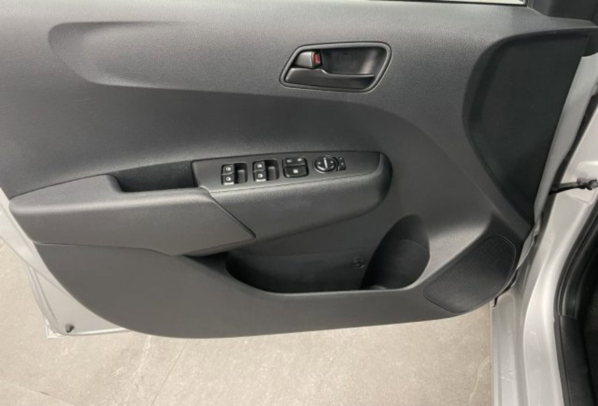 Kia Picanto 1.0 12V 5 porte AMT Urban (14)