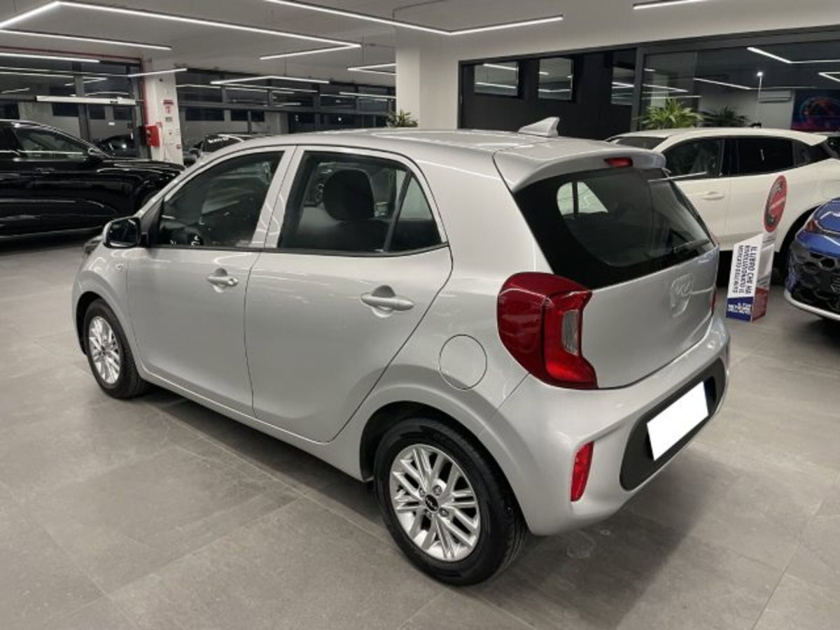Kia Picanto 1.0 12V 5 porte AMT Urban (11)