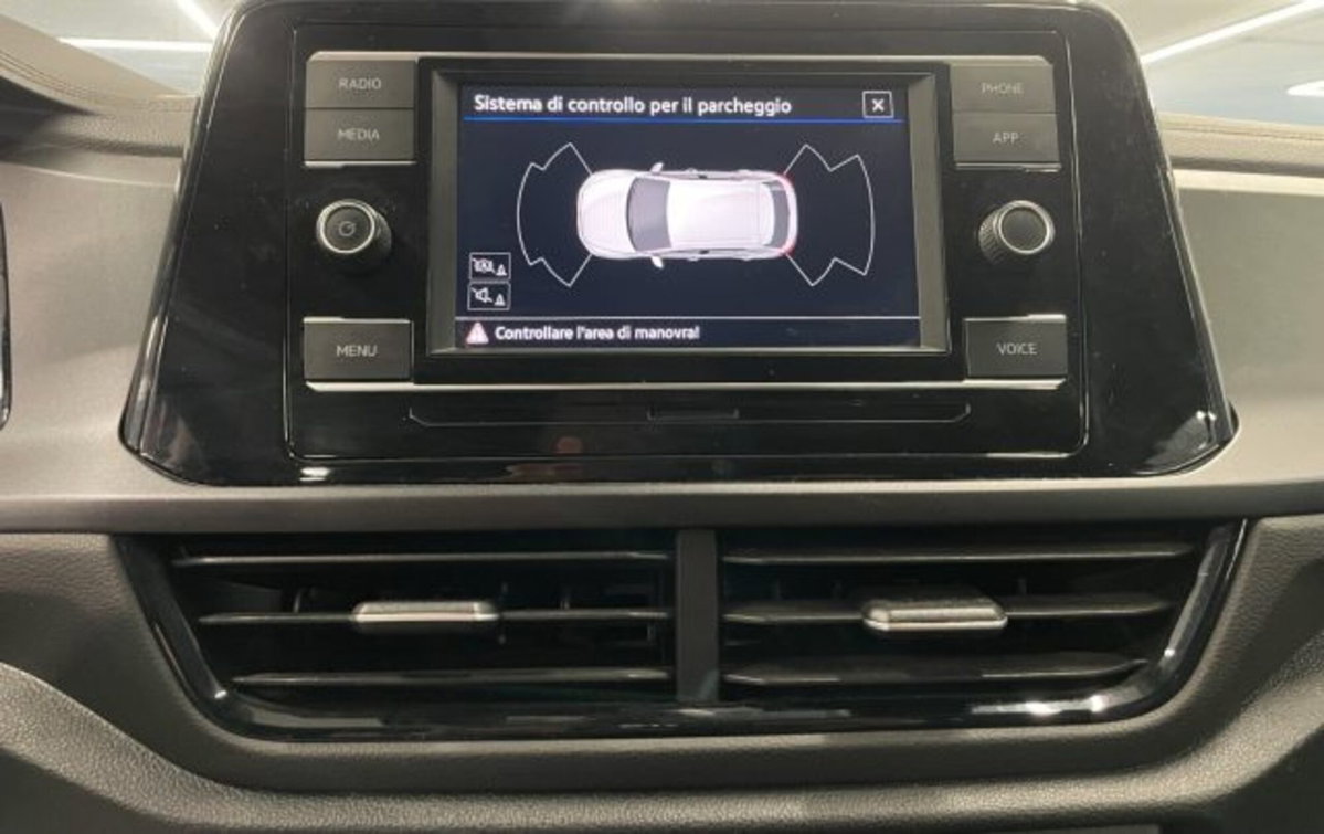 Volkswagen T-Roc 1.0 TSI Life (13)