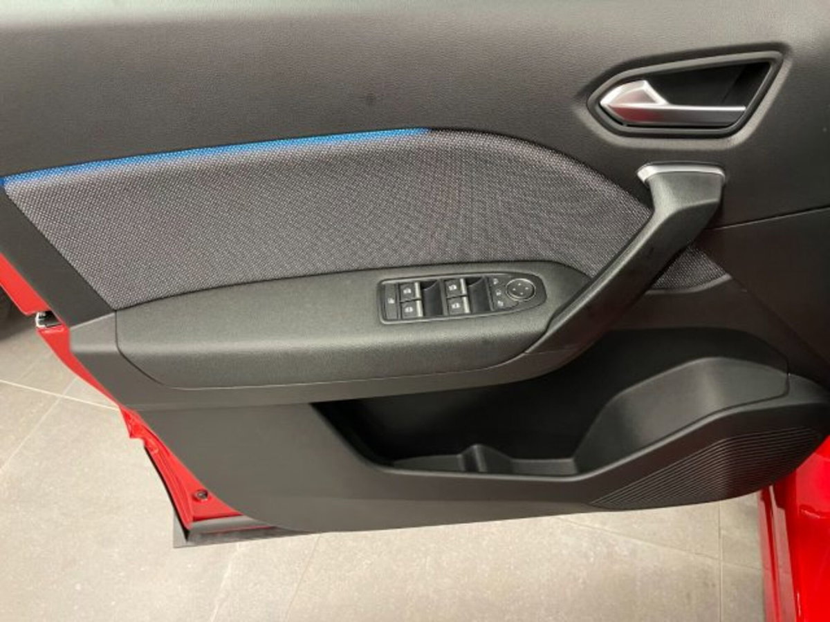 Renault Captur 1.2 eco-g Techno 120cv (18)
