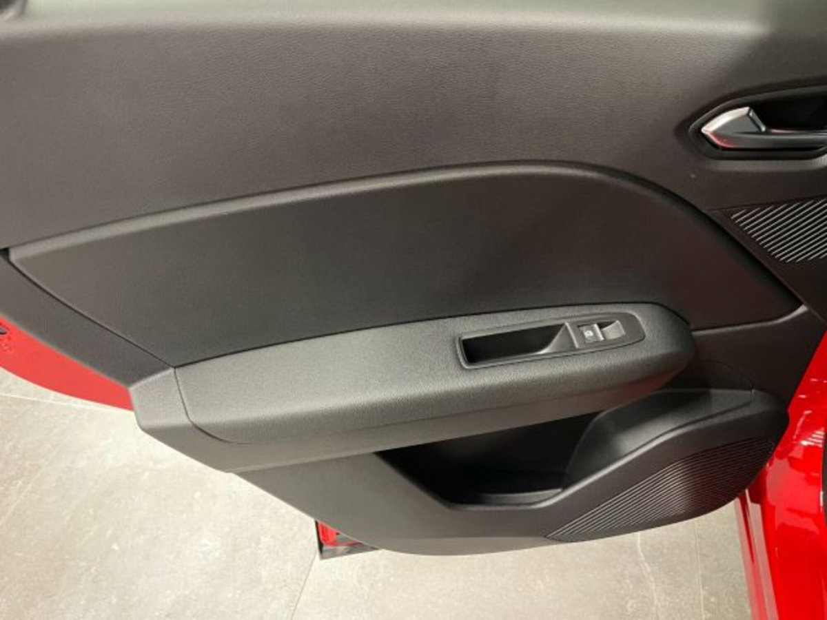 Renault Captur 1.2 eco-g Techno 120cv (19)