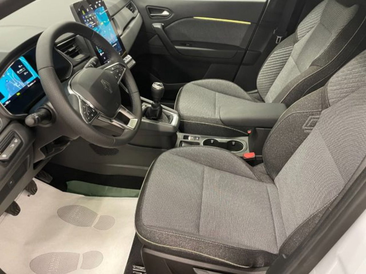 Renault Captur 1.2 eco-g Techno 120cv (7)