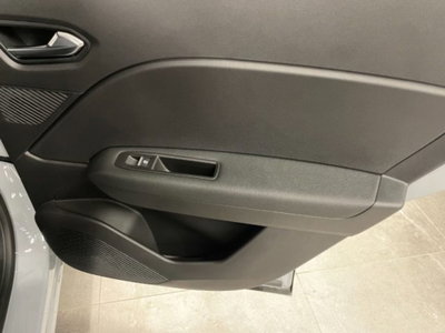 Renault Captur 1.2 eco-g Techno 120cv (16)