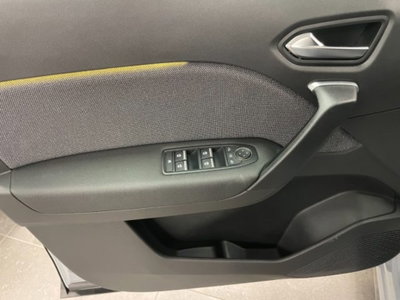 Renault Captur 1.2 eco-g Techno 120cv (9)