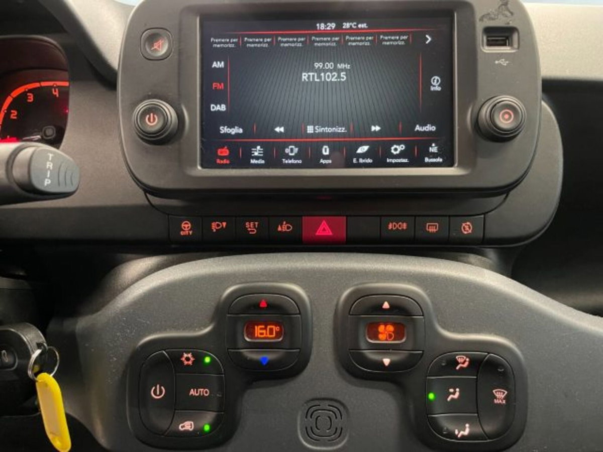 Fiat Panda Cross 1.0 firefly hybrid Cross s&s 70cv 5p.ti (7)