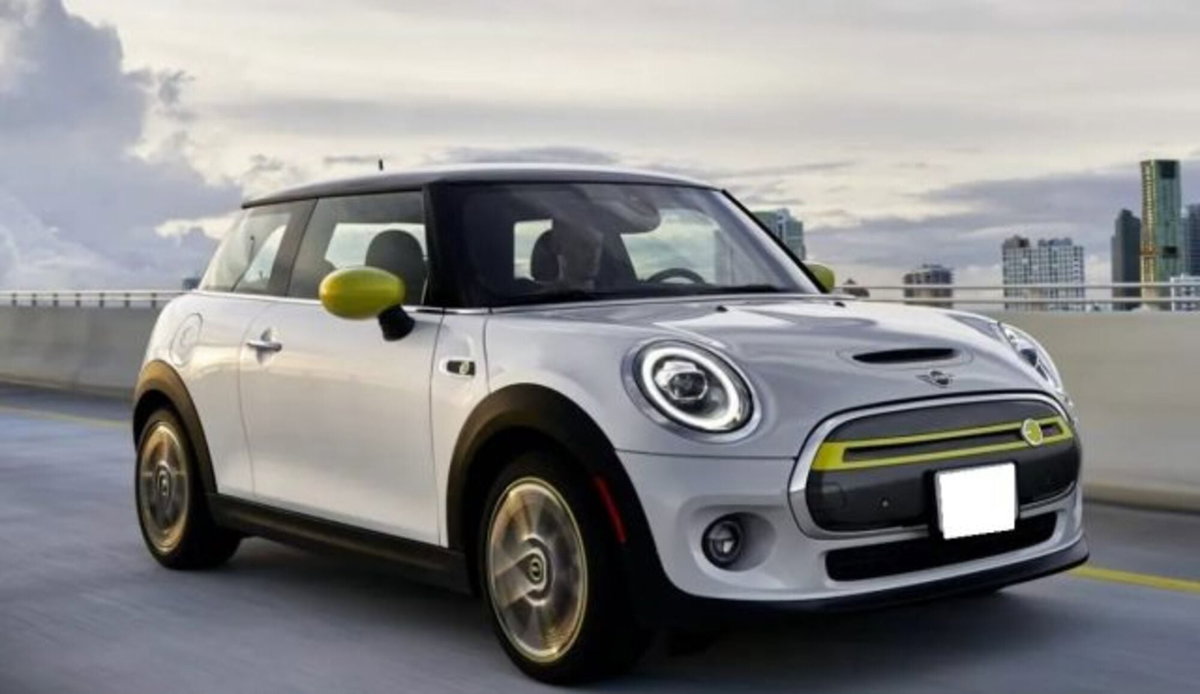 MINI Mini Cooper SE Resolute
