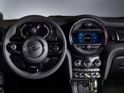 MINI Mini Cooper SE Resolute (3)
