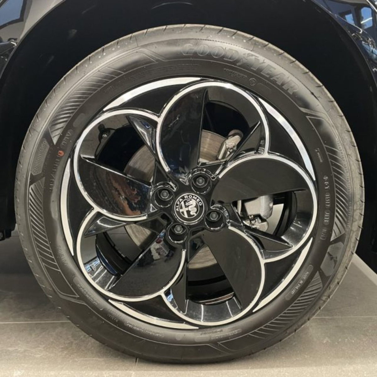Alfa Romeo Junior 1.2 ibrida Sprint 145cv edct6 (11)
