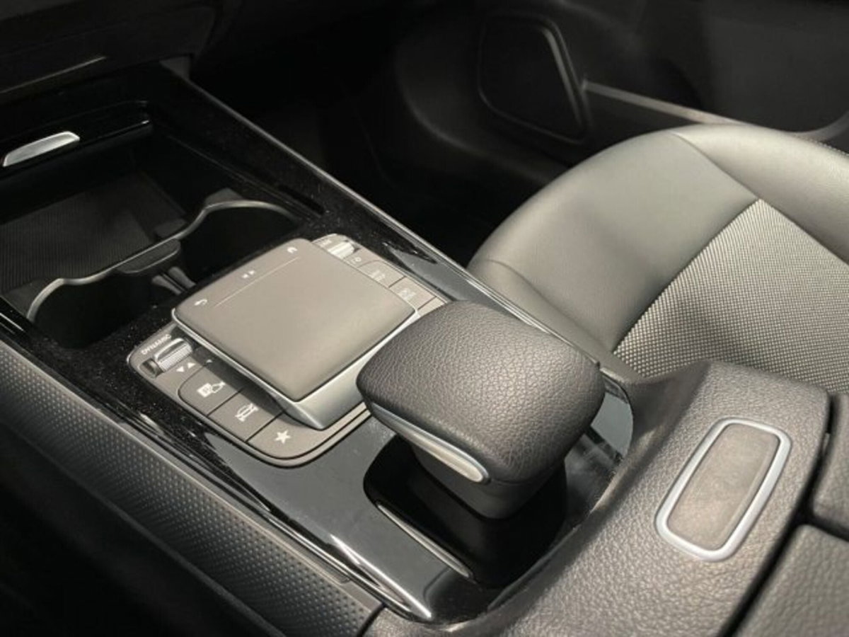 Mercedes-Benz GLA SUV 200 d Business Extra auto (20)