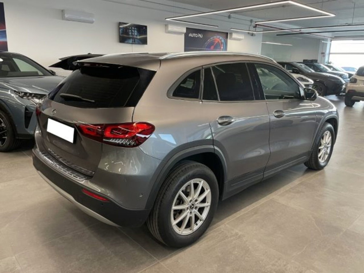 Mercedes-Benz GLA SUV 200 d Business Extra auto (4)