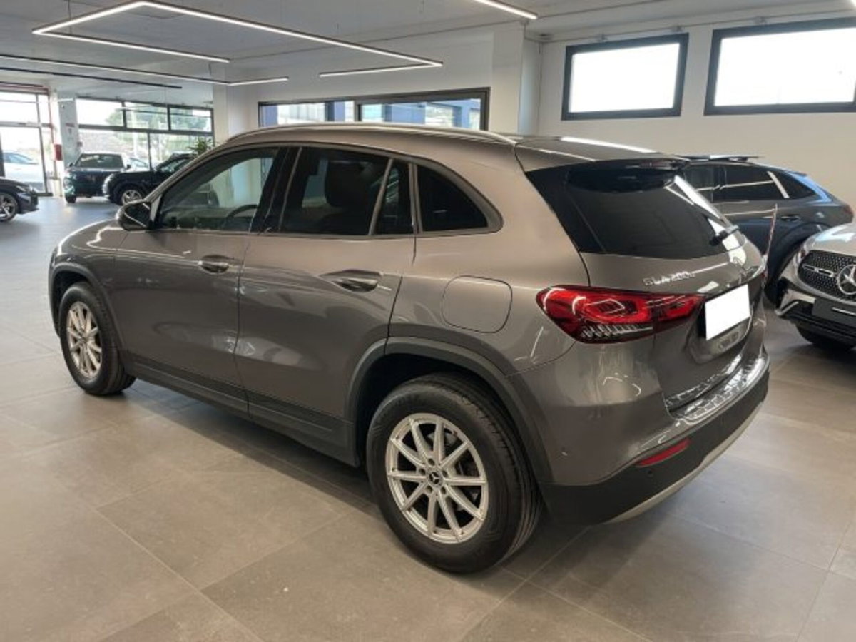 Mercedes-Benz GLA SUV 200 d Business Extra auto (5)