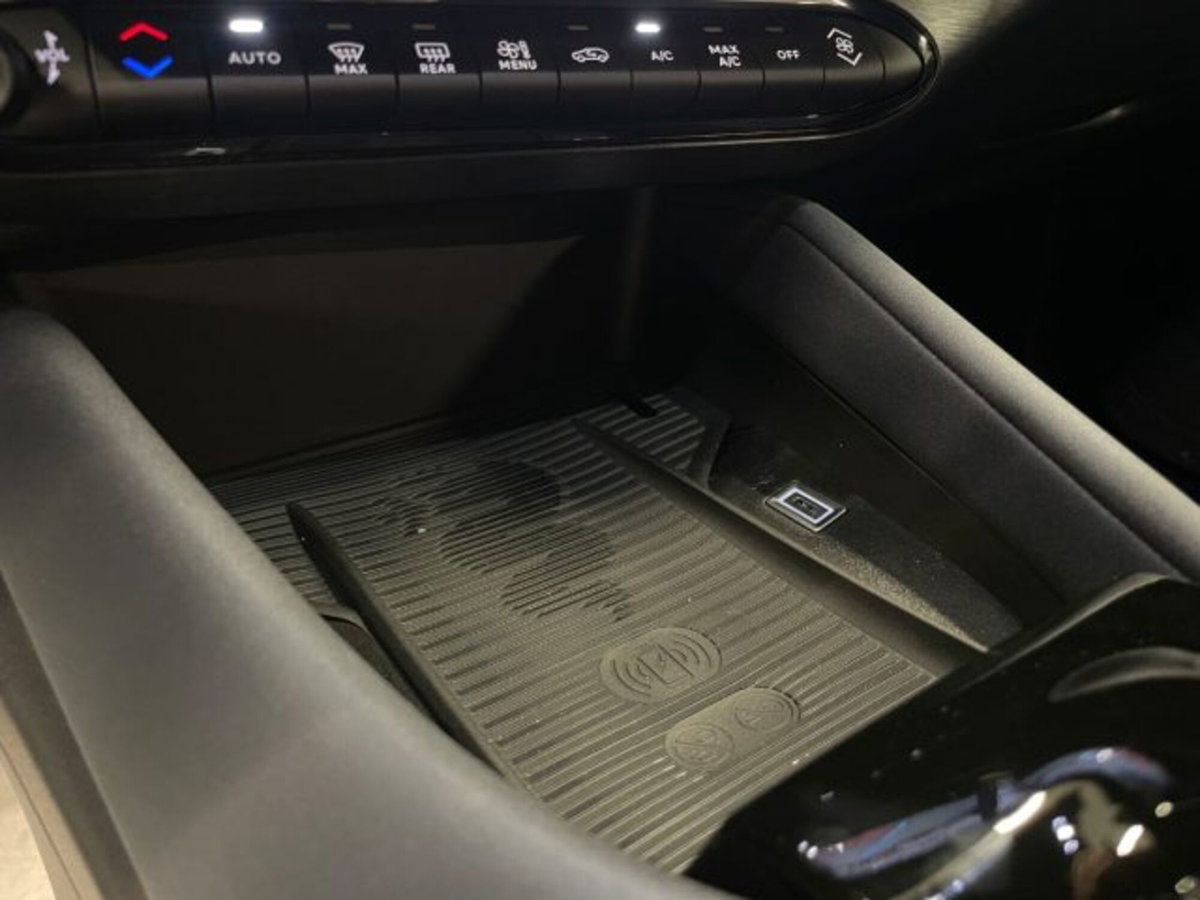 Alfa Romeo Junior 1.2 ibrida Sprint 145cv edct6 (11)