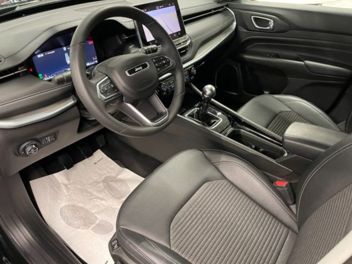 Jeep Compass 1.6 Multijet II 2WD Limited (8)
