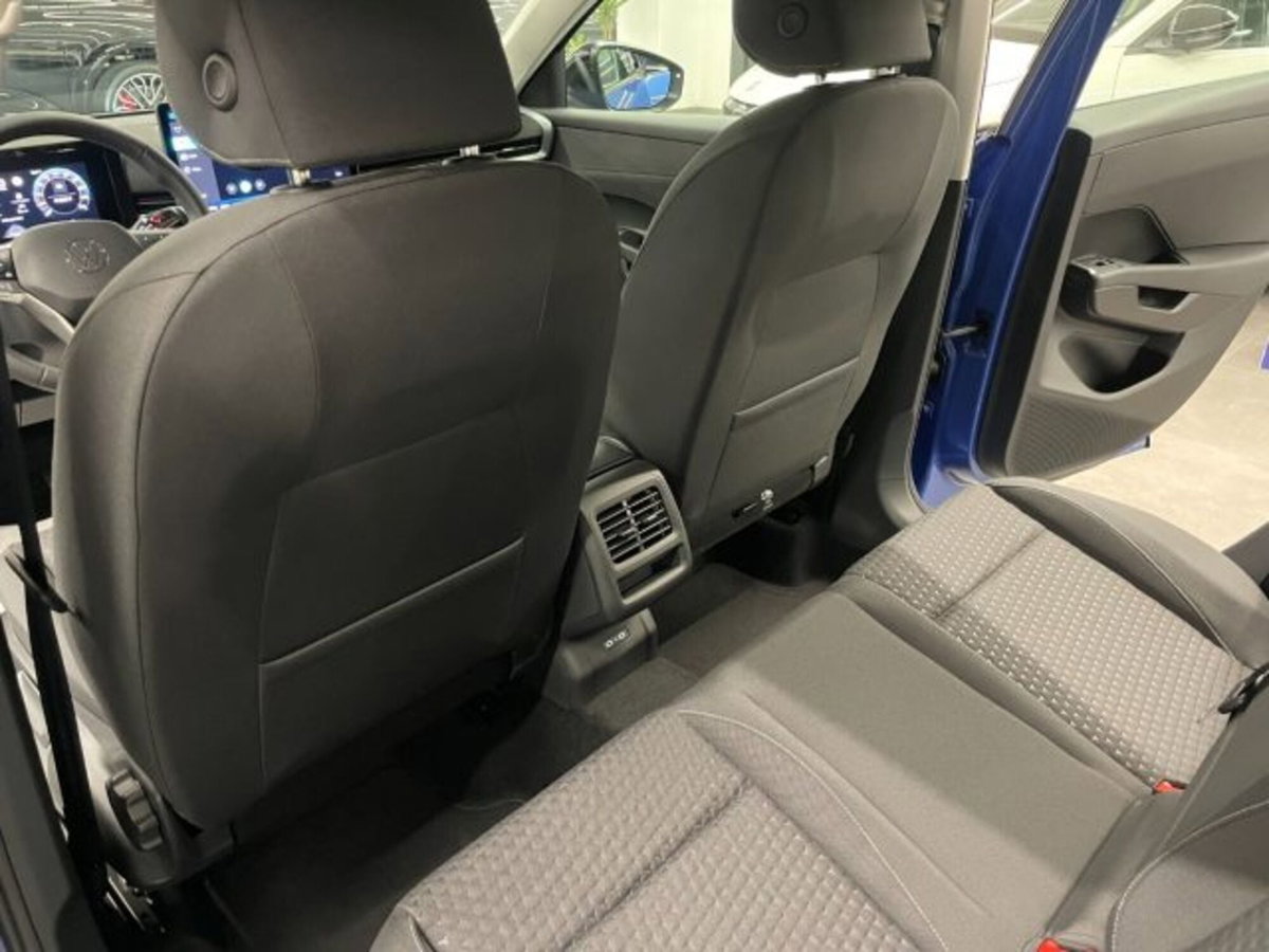 Volkswagen T-Roc 1.5 etsi Life 115cv dsg (13)