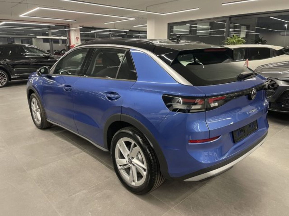Volkswagen T-Roc 1.5 etsi Life 115cv dsg (20)