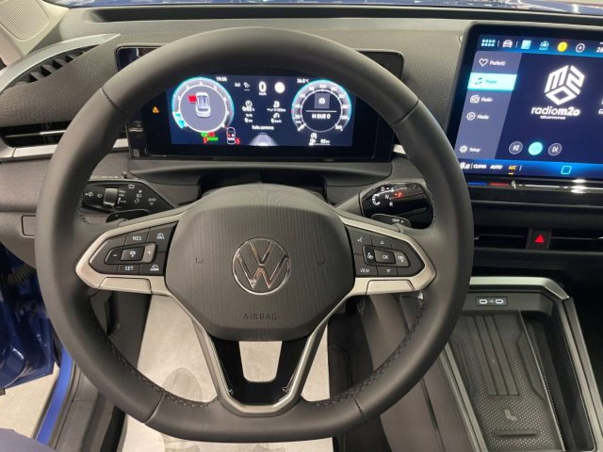 Volkswagen T-Roc 1.5 etsi Life 115cv dsg (6)