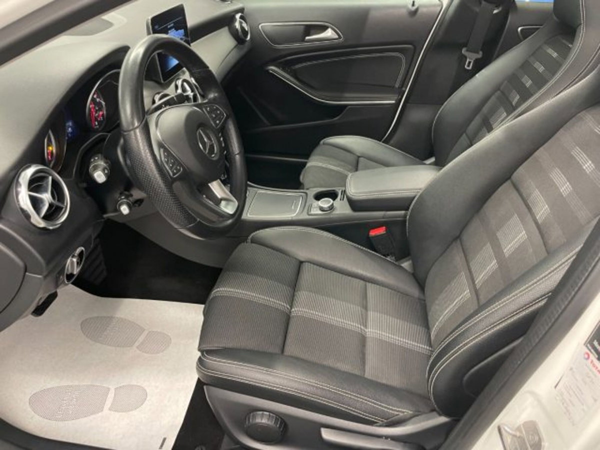 Mercedes-Benz GLA SUV 180 Sport (7)